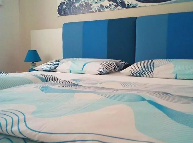 Bed & Breakfast For 4*